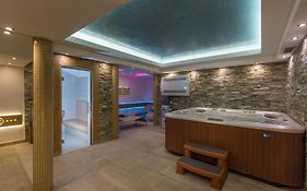 Carlina Hotel & Spa